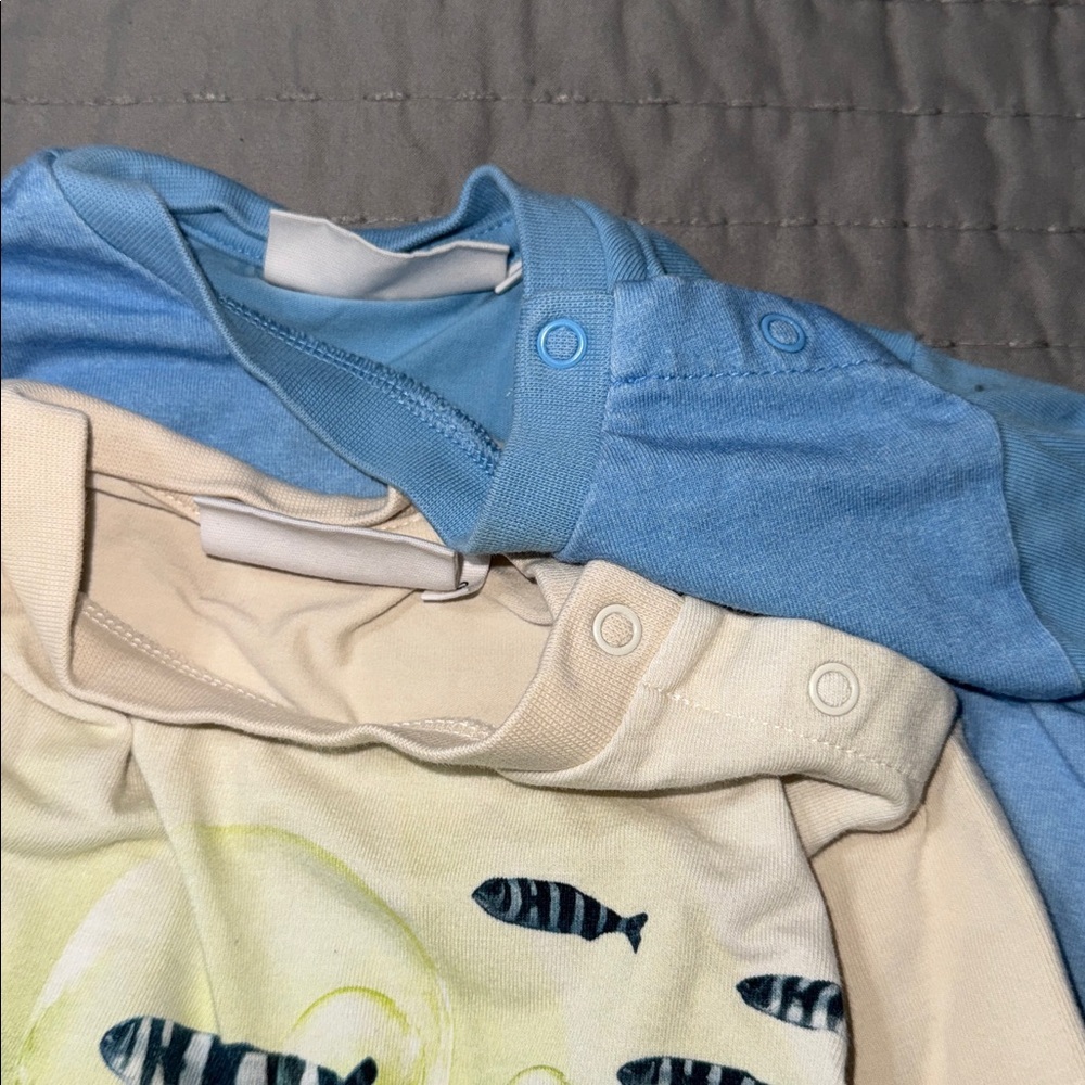 Molo Boys & gap bundle size 2 - Picture 12 of 12